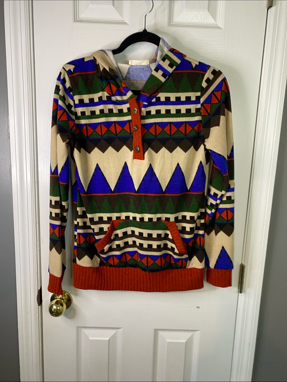 twenty second Geometric Knit Sweater in Cream, Blue & Green Hoodie Size Small.